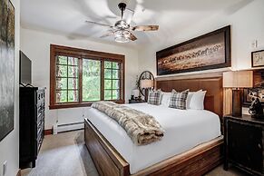 Bachelor Gulch Village