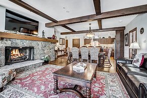 Bachelor Gulch Village