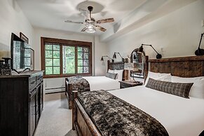 Bachelor Gulch Village