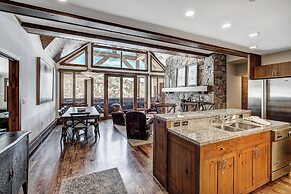 Bachelor Gulch Village