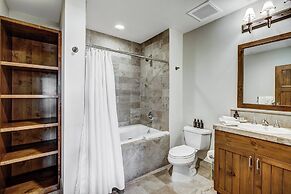 Bachelor Gulch Village