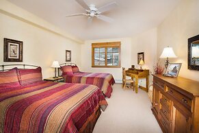 Bachelor Gulch Village