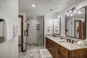 Bachelor Gulch Village