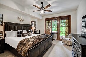 Bachelor Gulch Village