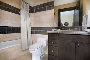 Bachelor Gulch Village