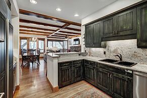 Bachelor Gulch Village