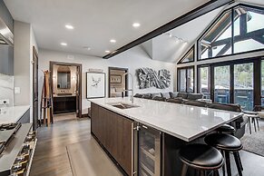 Bachelor Gulch Village