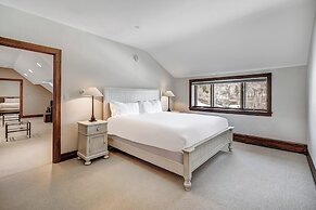 Bachelor Gulch Village