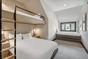 Bachelor Gulch Village