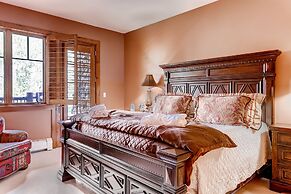 Bachelor Gulch Village