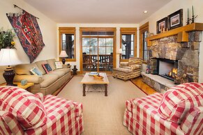 Bachelor Gulch Village