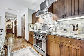 Bachelor Gulch Village