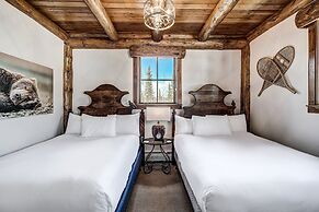 Bachelor Gulch Village