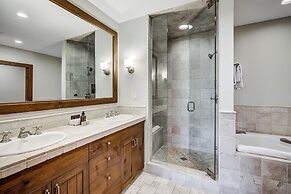 Bachelor Gulch Village