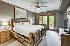 Bachelor Gulch Village