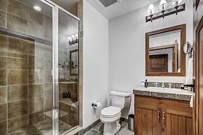 Bachelor Gulch Village