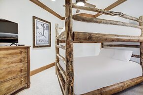 Bachelor Gulch Village