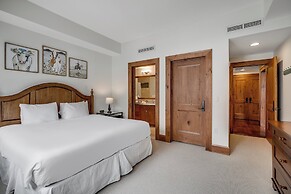 Bachelor Gulch Village