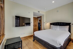 Bachelor Gulch Village