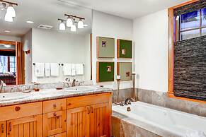 Bachelor Gulch Village