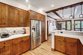 Bachelor Gulch Village