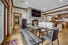 Bachelor Gulch Village