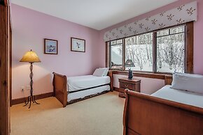 Bachelor Gulch Village