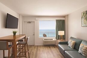 Radisson Beachfront Hotel - Panama City Beach