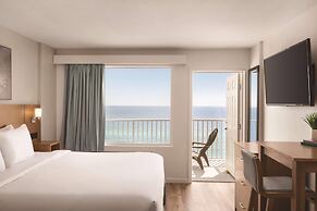Radisson Beachfront Hotel - Panama City Beach