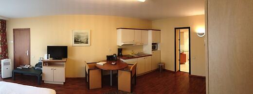 B-aparthotel Montgomery