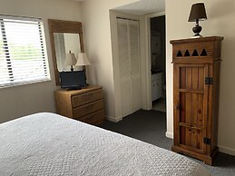 Laurel Inn Condominium