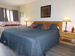 Laurel Inn Condominium