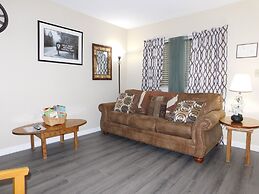 Laurel Inn Condominium