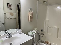 Laurel Inn Condominium