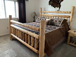 Laurel Inn Condominium