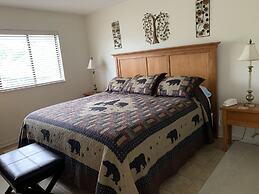 Laurel Inn Condominium