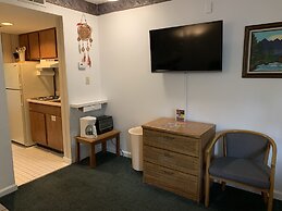 Laurel Inn Condominium