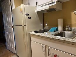 Laurel Inn Condominium