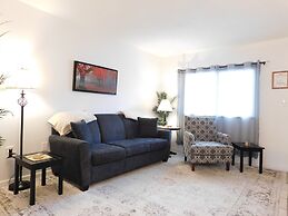 Laurel Inn Condominium