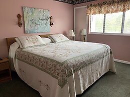 Laurel Inn Condominium