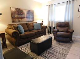 Laurel Inn Condominium