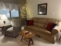 Laurel Inn Condominium