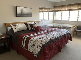 Laurel Inn Condominium