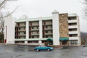 Laurel Inn Condominium