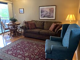 Laurel Inn Condominium