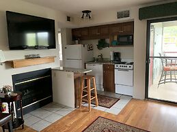 Laurel Inn Condominium