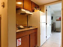 Laurel Inn Condominium