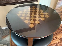 Laurel Inn Condominium