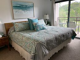 Laurel Inn Condominium