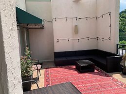 Laurel Inn Condominium